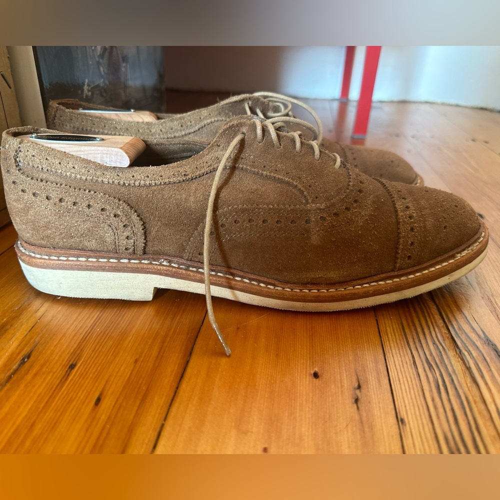 Allen Edmonds Neumok Suede Wingtip Oxford Size 8.5 - image 3